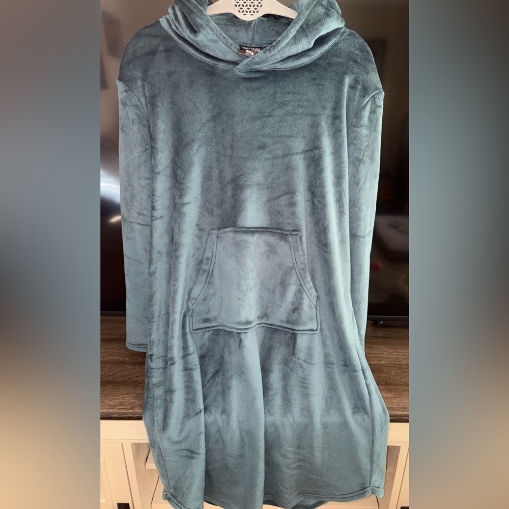 32 degree Heat Sleepwear Long Hoodie Sz S/M